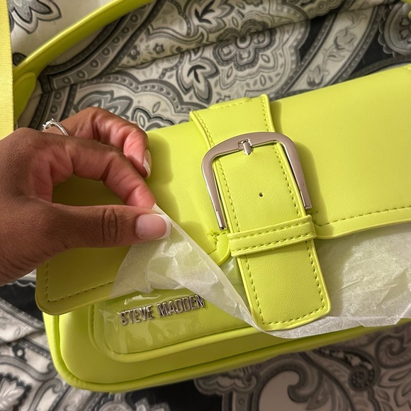 steve madden | top handle | cross body bag | removeable straps | - Picture 3 of 5